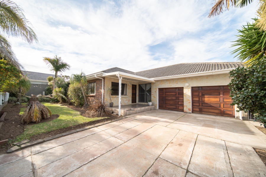 4 Bedroom Property for Sale in Dorchester Heights Eastern Cape